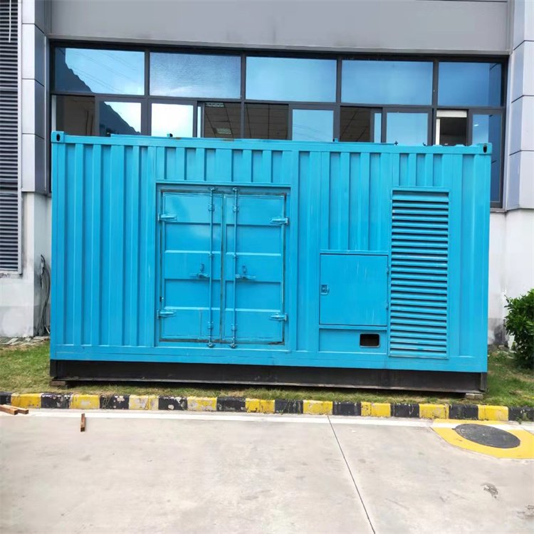 察哈尔右翼中发电机组使用中应注意什么事项？